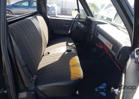 1986 Chevrolet C10 from USA, damaged, VIN 1GCEC14F8GJ141548